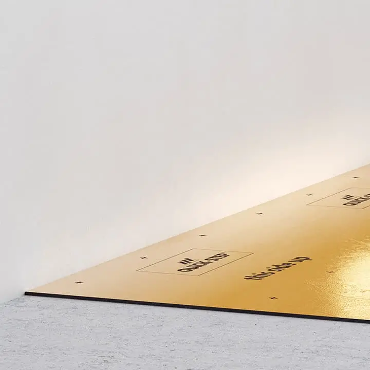 Finition d'un sol stratifié étanche